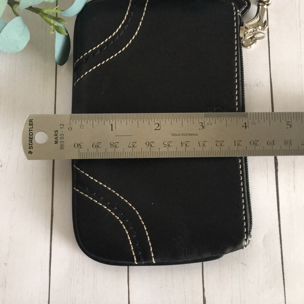 Vintage Coach Black Leather Wristlet (RARE) - Picture 10 of 14